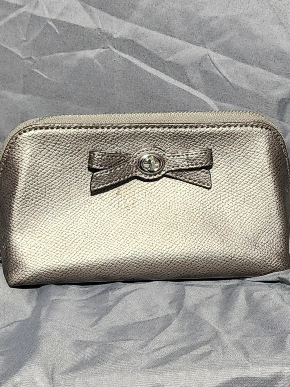 Coach Metallic Gunmetal Silver Leather Turnlock Cosmetic Pouch Makeup Bag Case